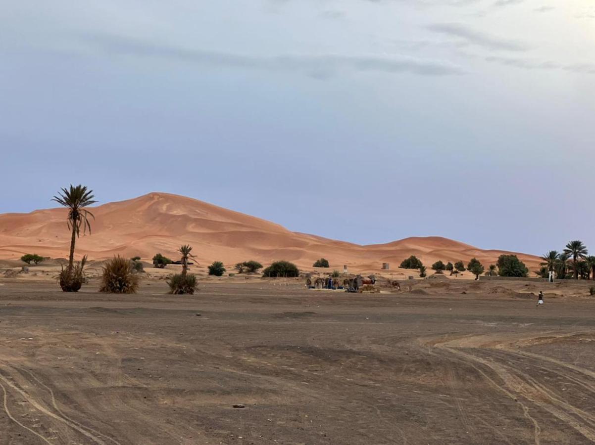 Riad Aicha & Camel Trekking Merzouga Esterno foto